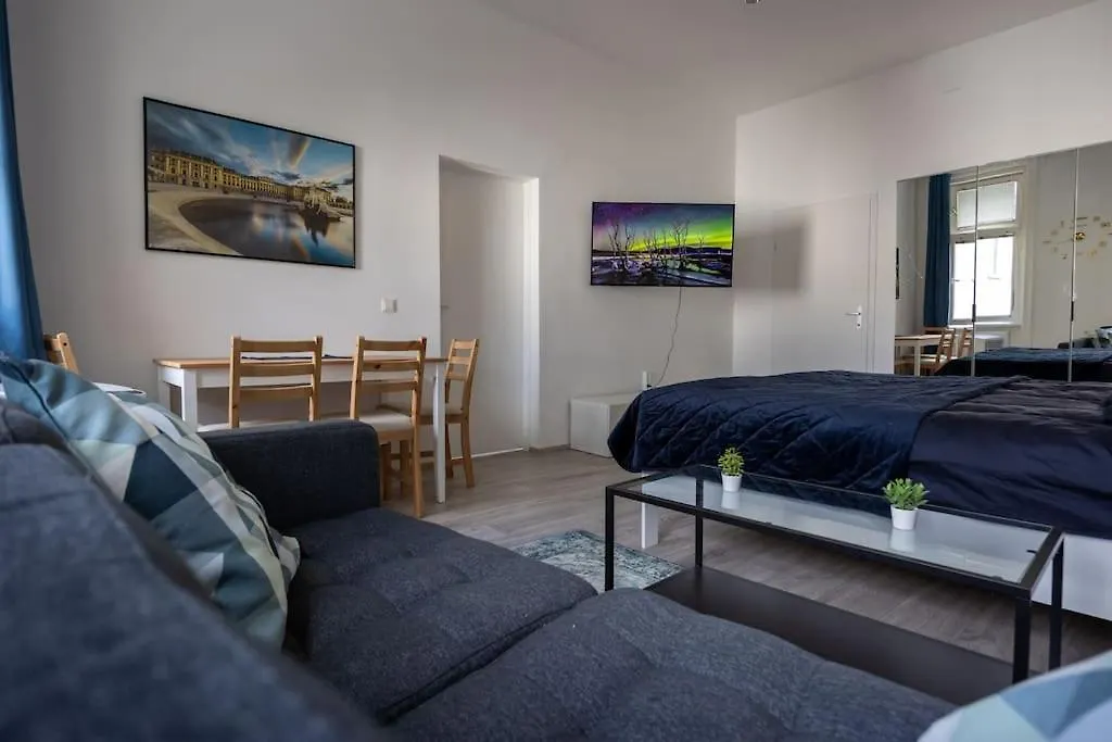 Royal Blue Deluxe Apartment Vienna