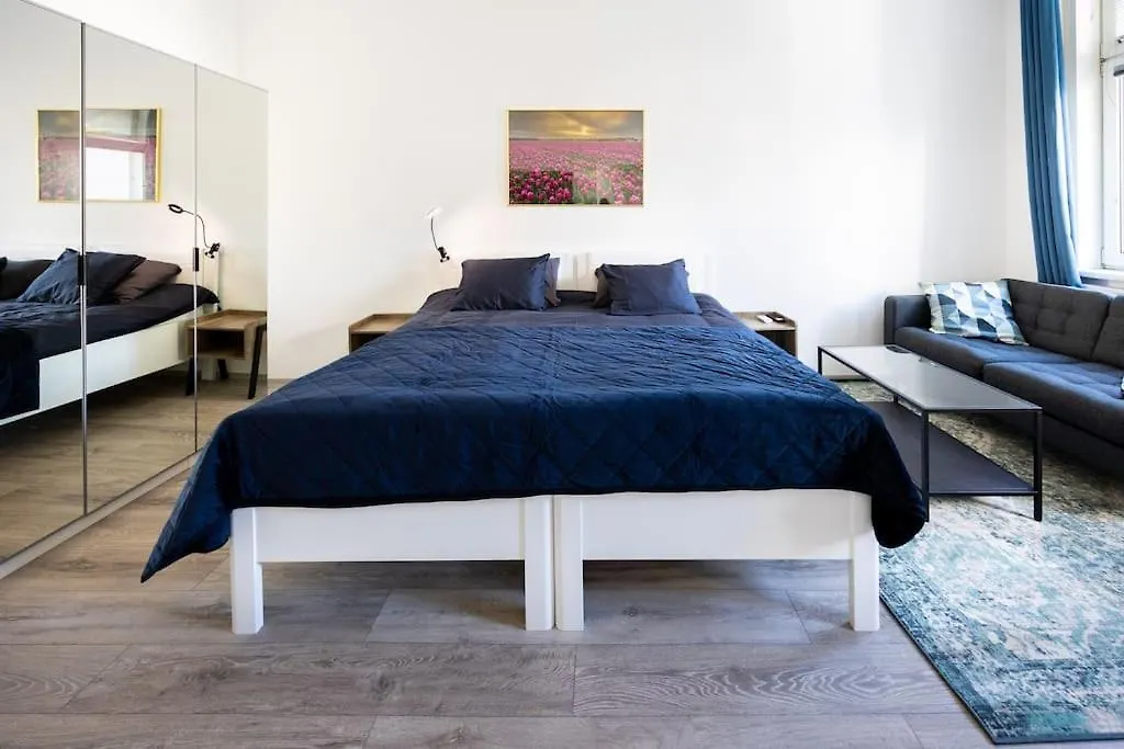 Royal Blue Deluxe Apartment Vienna 0*,  Austria